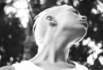 목주름 없애는 법