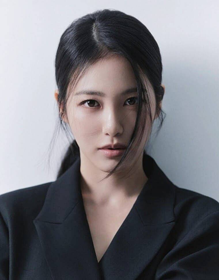 배우-신예은
