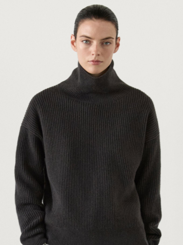 하이넥 울 스웨터