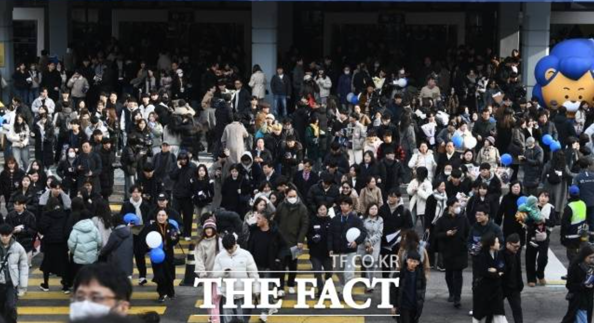 대학생들의 학자금에 관한 그림