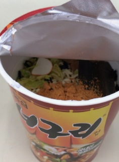 2025년 한국에서 가장 인기 있는 컵라면 TOP 10