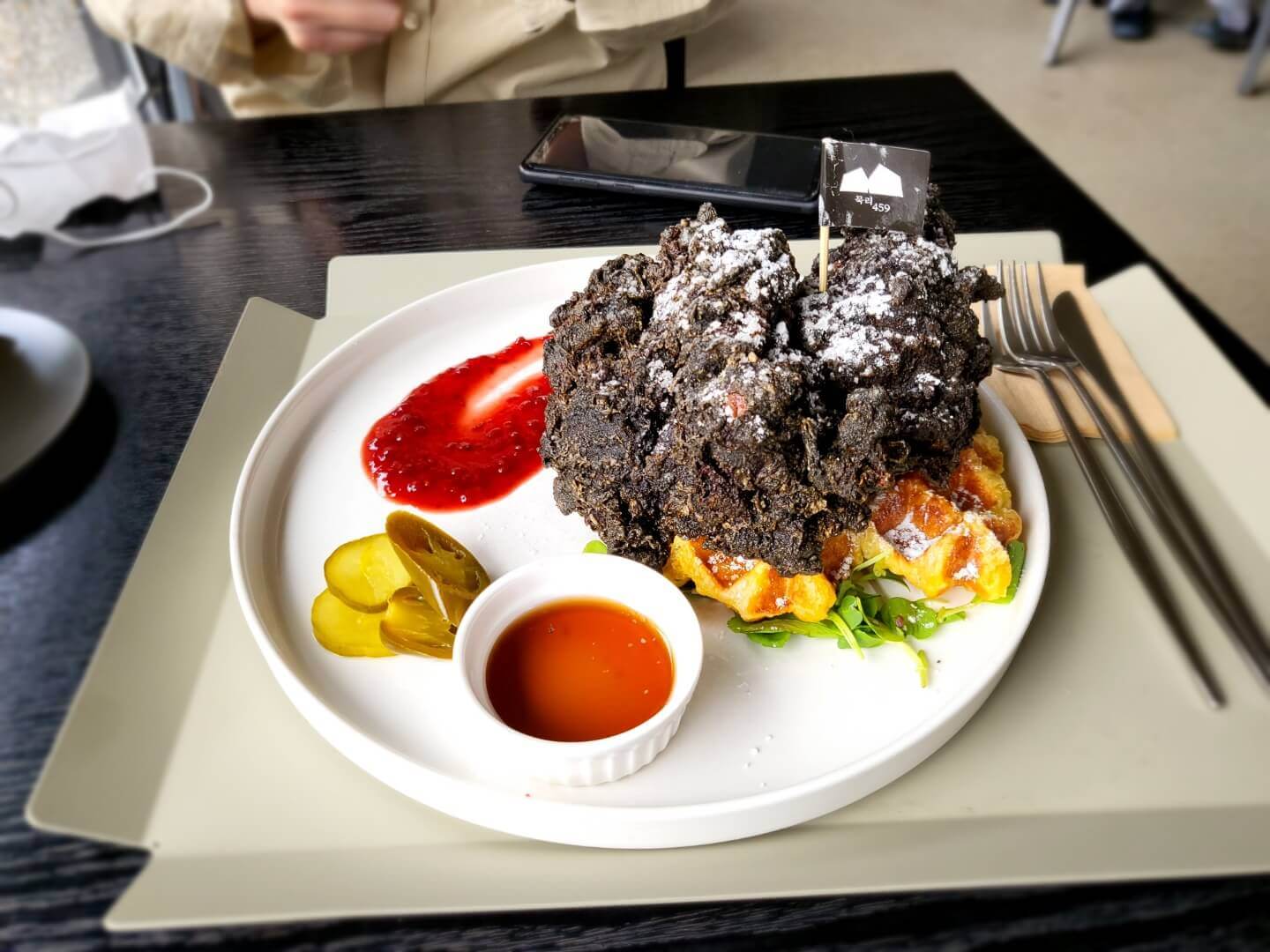 시그니처메뉴-묵리풀-브런치-치킨-크로플