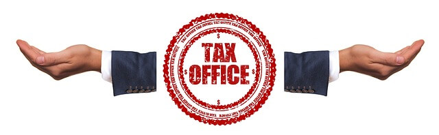 tax office라고 써있는 이미지
