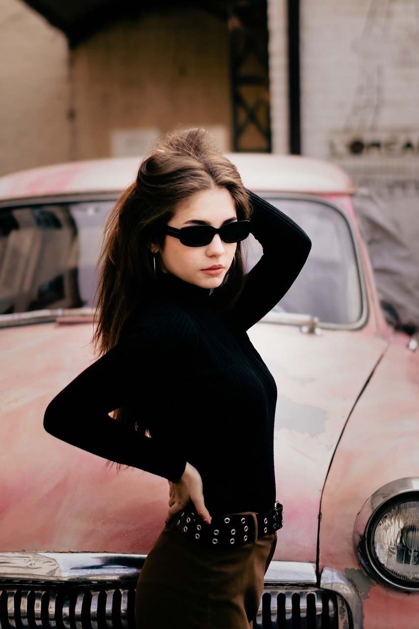 해석 등장인물 사진