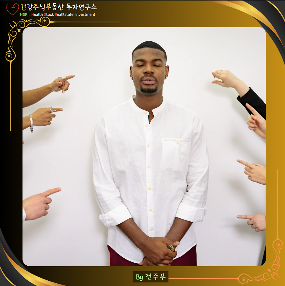 빌레몬서 1장 묵상 : 하나님의 시선으로 사람을 보라

(글 그림 : 건주부, 그림 출처 : Canva)