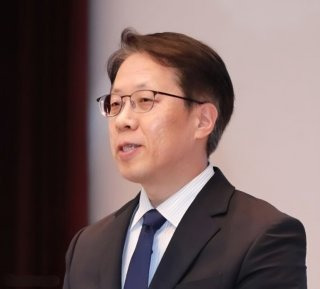 조성주 공무원 경력