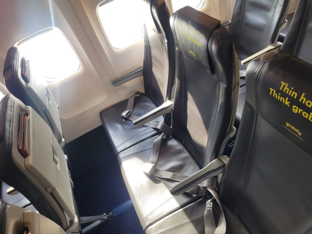 이스타항공 국내선 기내 좌석 간격 모습