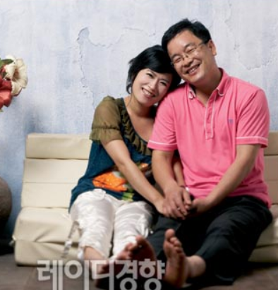 김정연 부부 사진│남편 김종원과 2008년 결혼식을 올린 가수 김정연의 행복한 모습