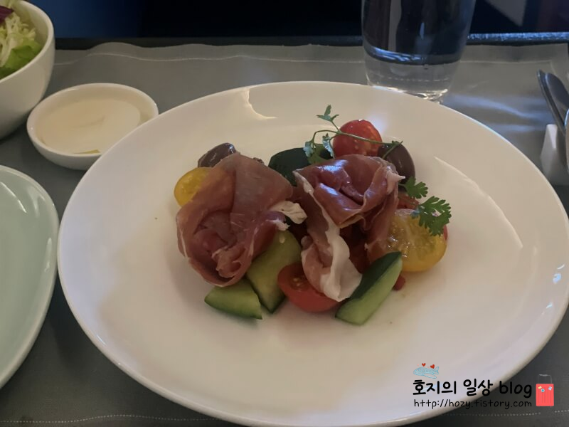 홍콩-인천 캐세이퍼시픽 비즈니스 조식메뉴 샐러드