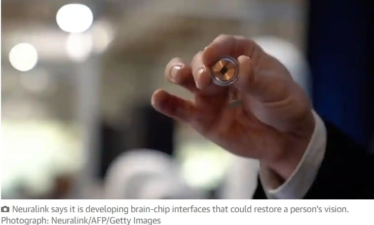 머스크, 두뇌 칩 인간 실험 곧 착수 Musk says brain chip to begin human trials soon