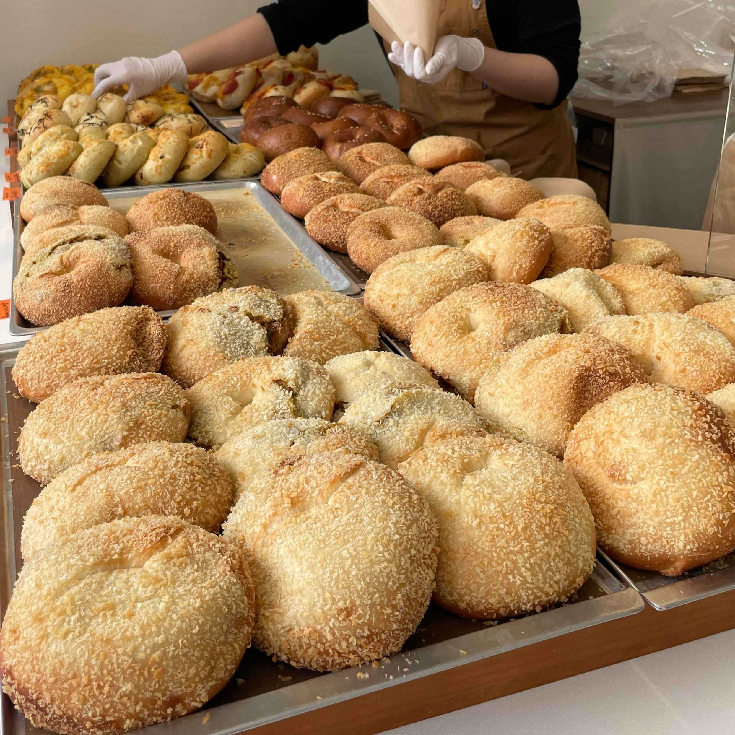 키오과자점, 삼송 카페 베이글