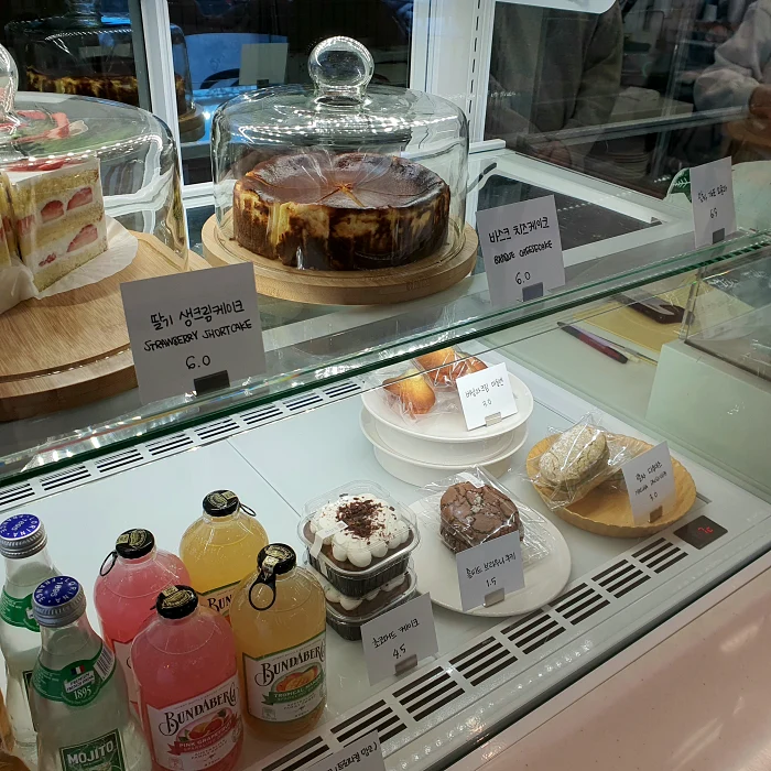 카페 연 디저트
