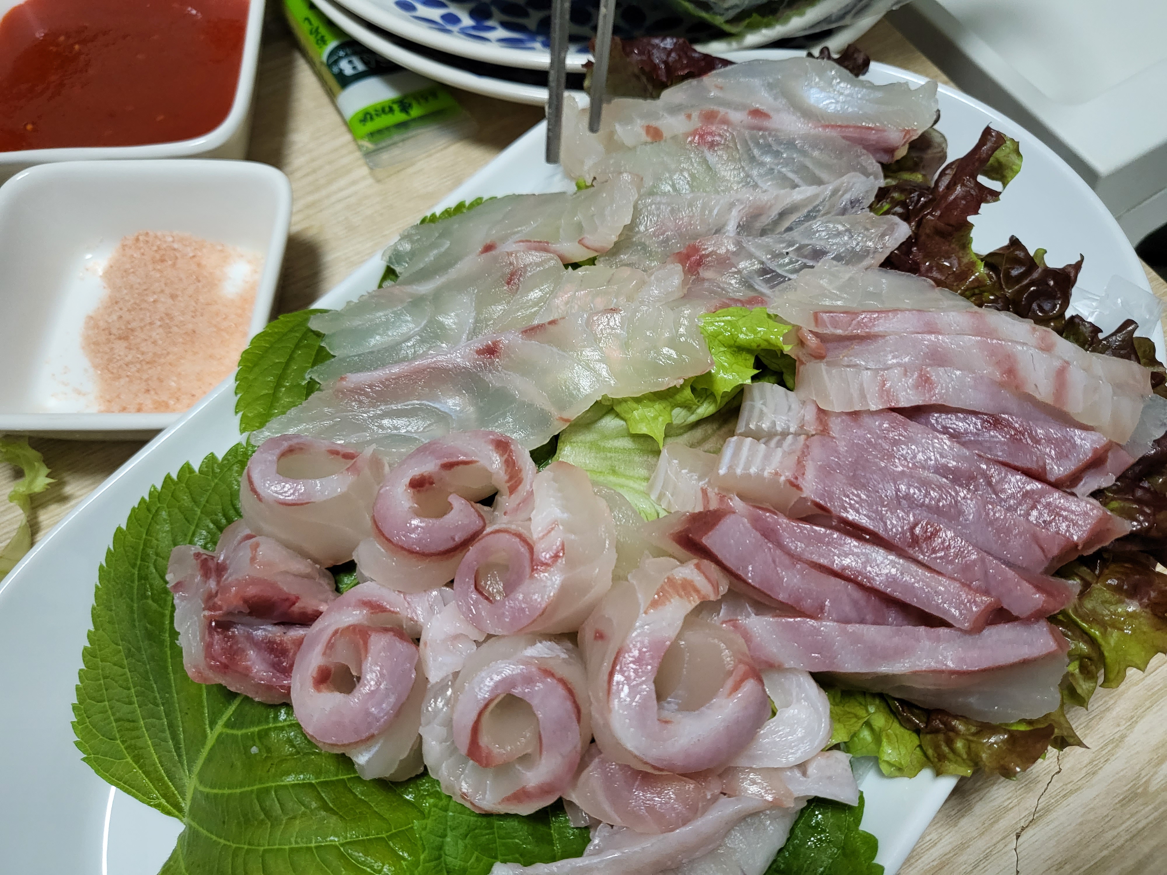 돌돔 활어회 기름진거 보세요