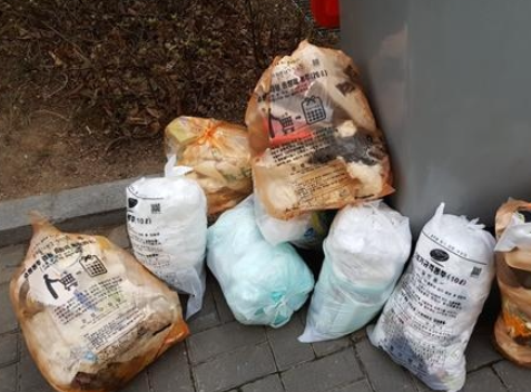 쓰레기봉투의 모습