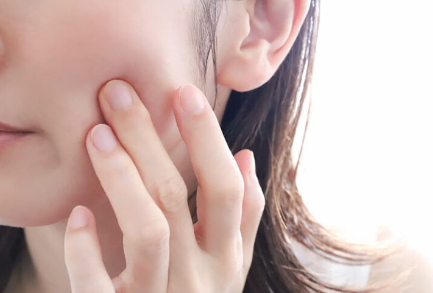 피부 관리를 하는 것.