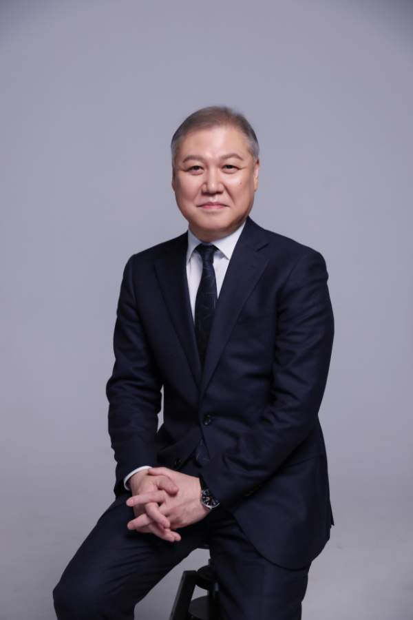 권일용