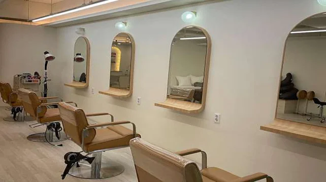 플로라헤어살롱 김해삼계점