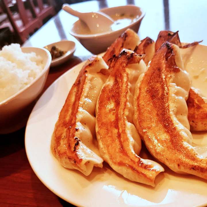 생활의달인 바삭한 군만두 육즙터지는 찐만두 숨어있는 만두 양대산맥 부산 3대 100년 노포 중국집 은둔식달 오늘 방송 맛집 정보