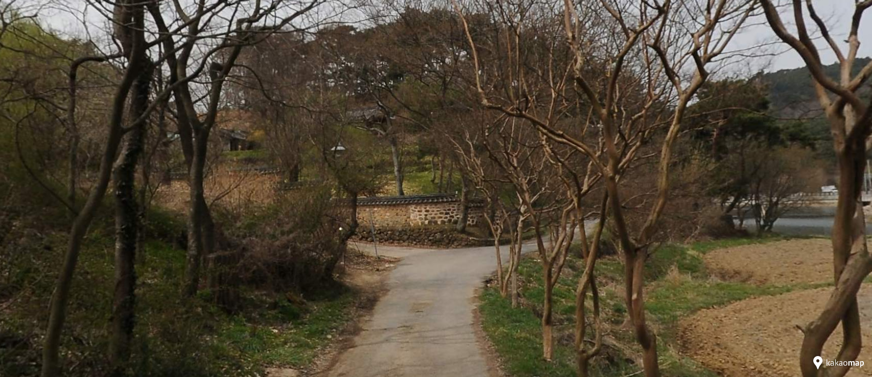 담양 환벽당 흙담길