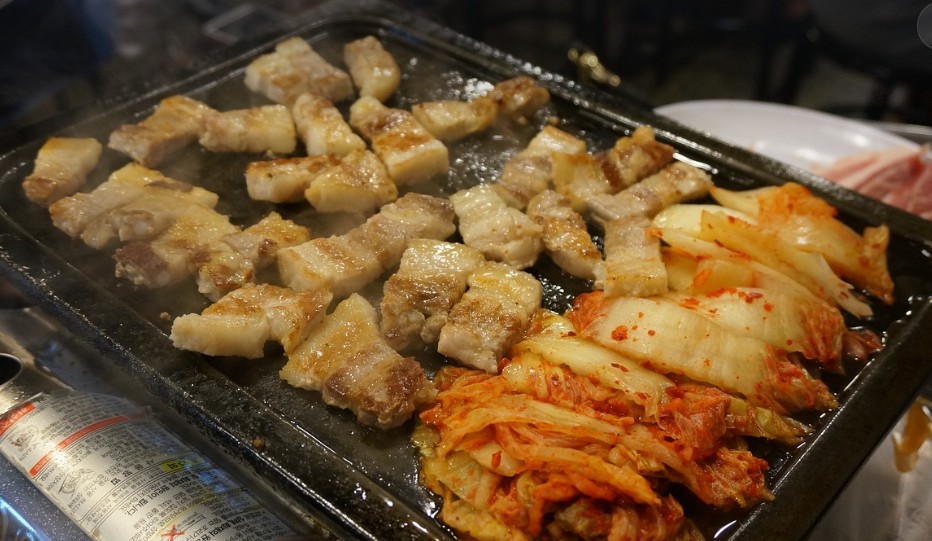 삼겹살에서 나오는 돼지 기름
