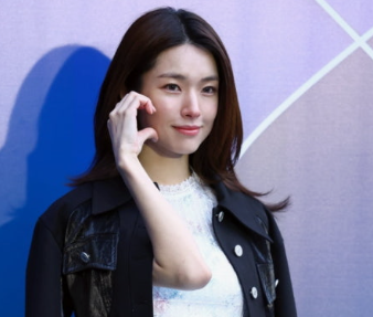 배우 하영