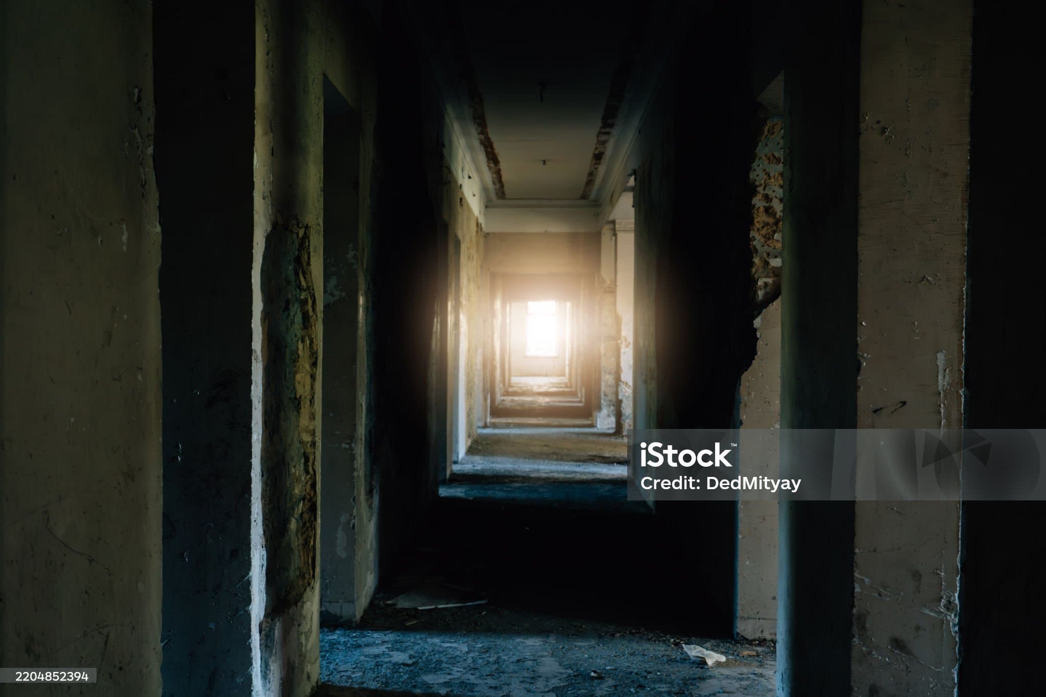 서울 영등포 정신병원 폐허 탐방기 &ndash; 폐허 속에 남은 기록들