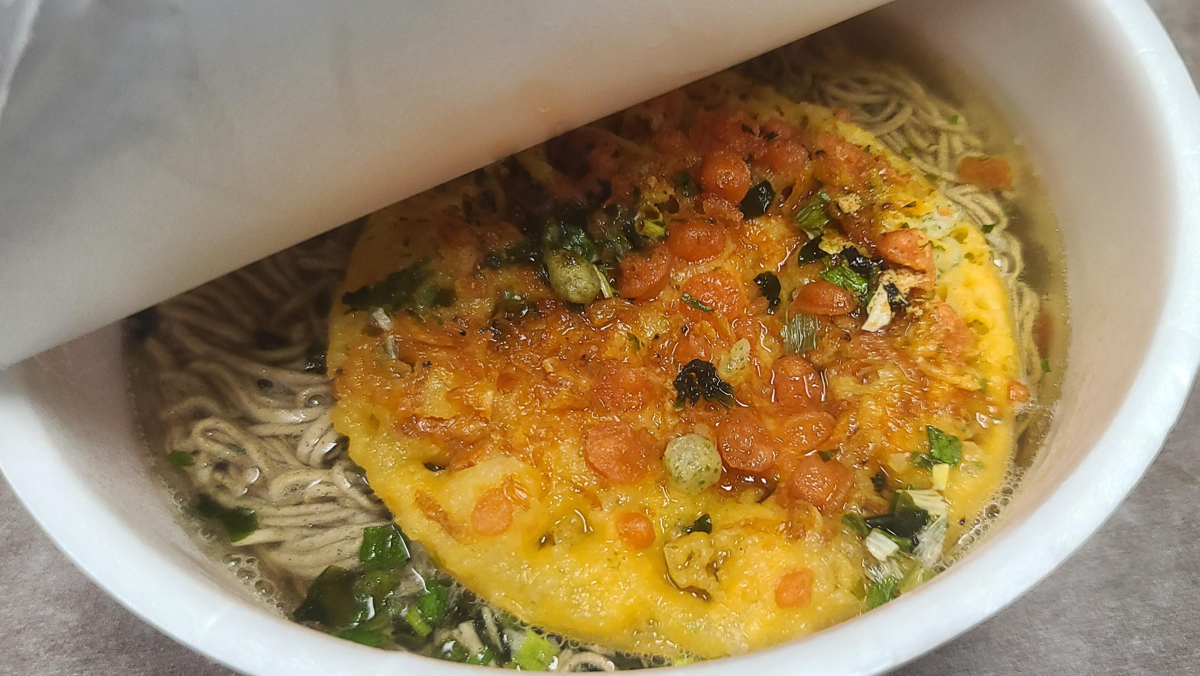 닛신 소바컵라면 덴푸라컵라면 튀김컵라면 일본유명컵라면 강추일본라멘 만드는방법 돈키호테컵라면