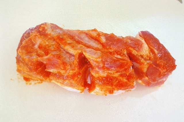 칼집넣고 쌈장바른 통삼겹 한덩어리