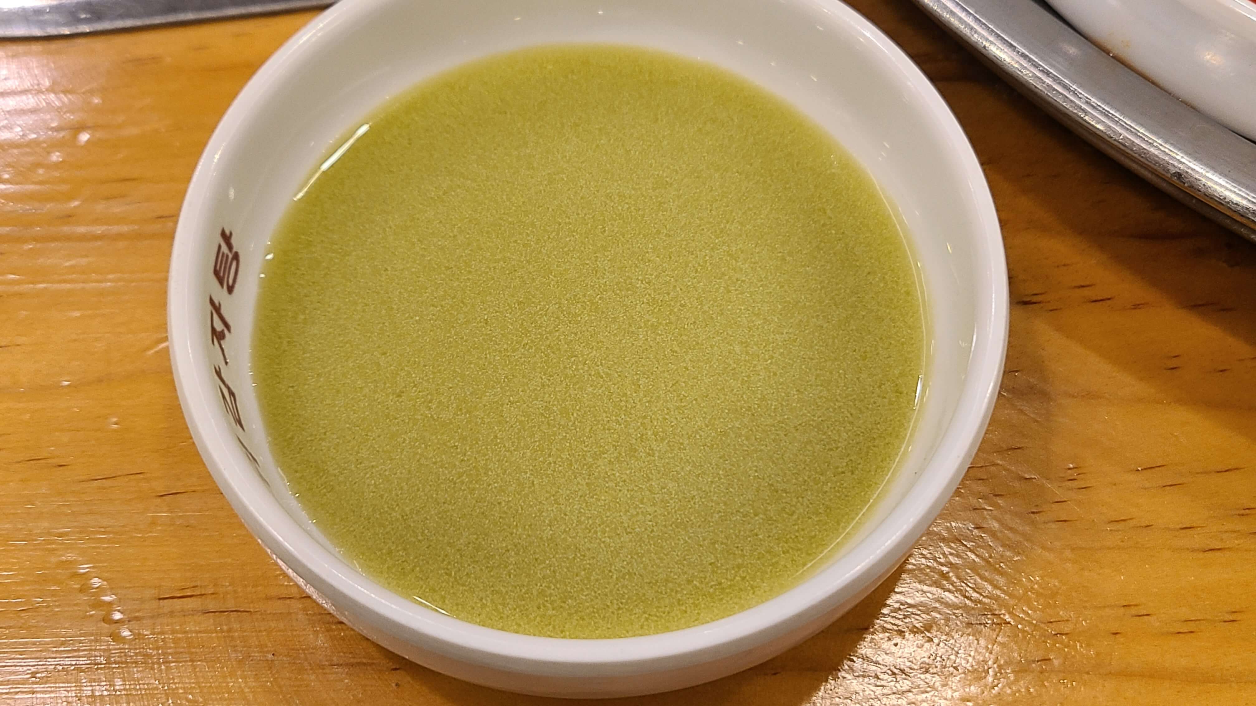 금바위-감자탕-겨자-소스