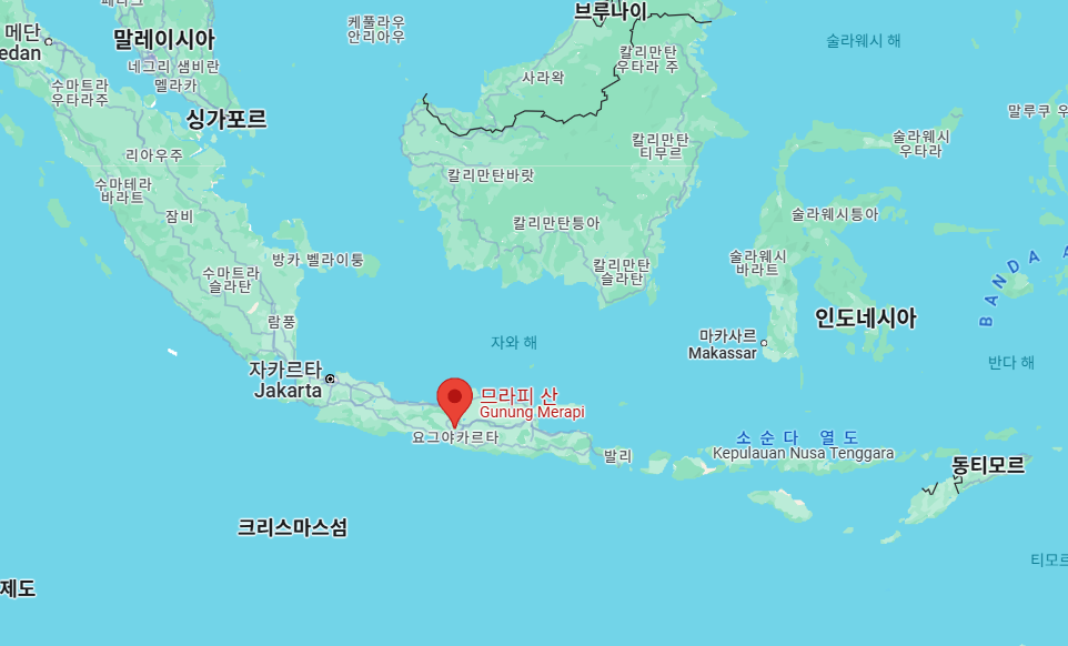 메라피 산의 위치를 알 수 있는 지도