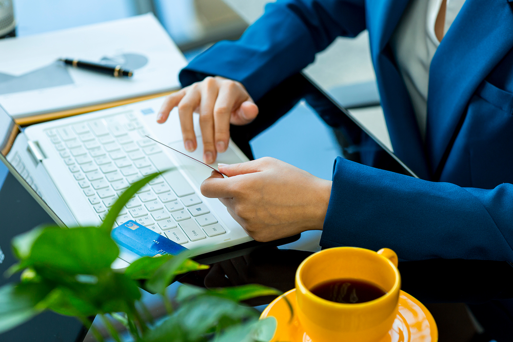 롯데캐피탈 엘론 002