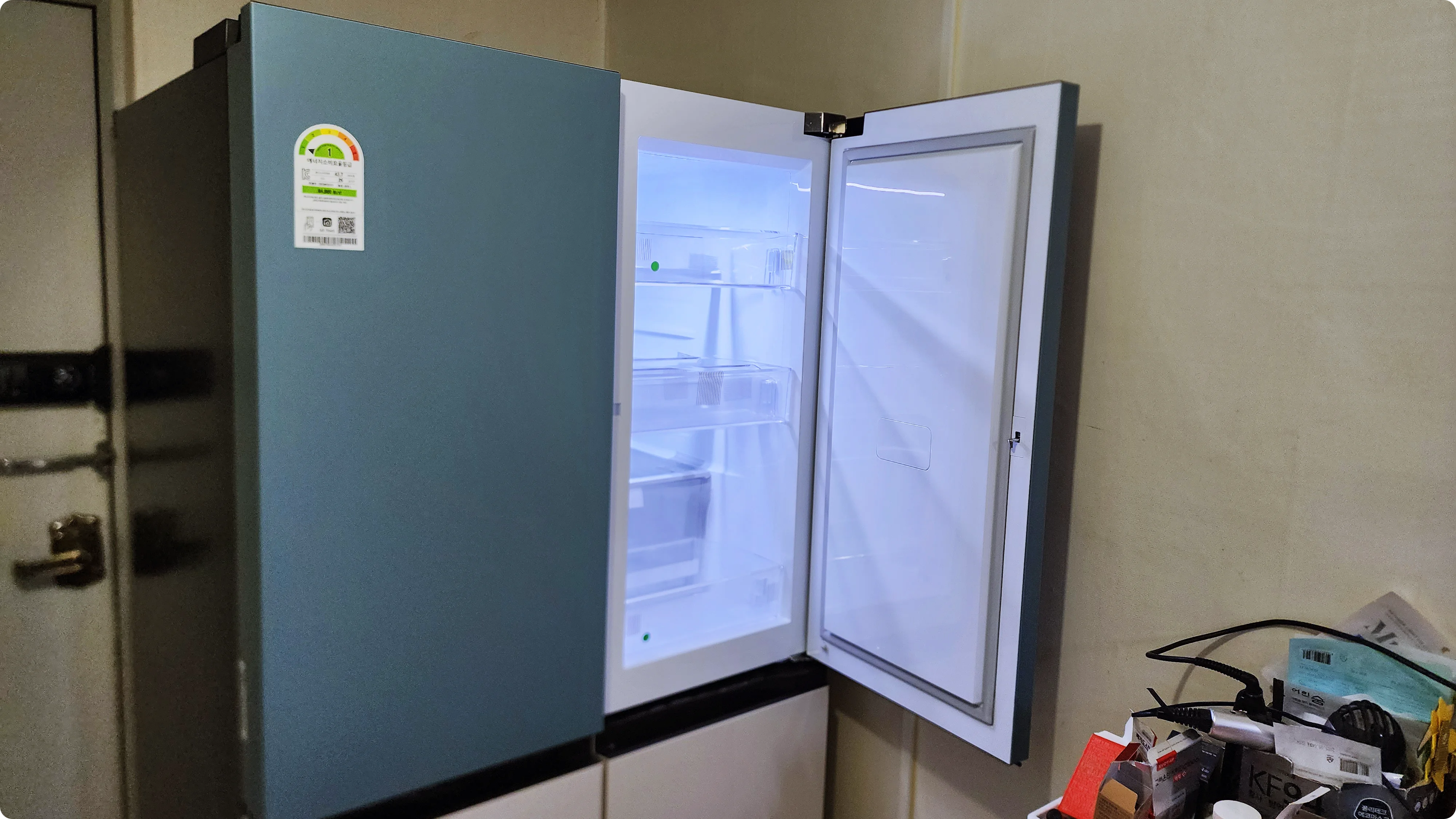 LG냉장고 홈바(매직스페이스) 모습