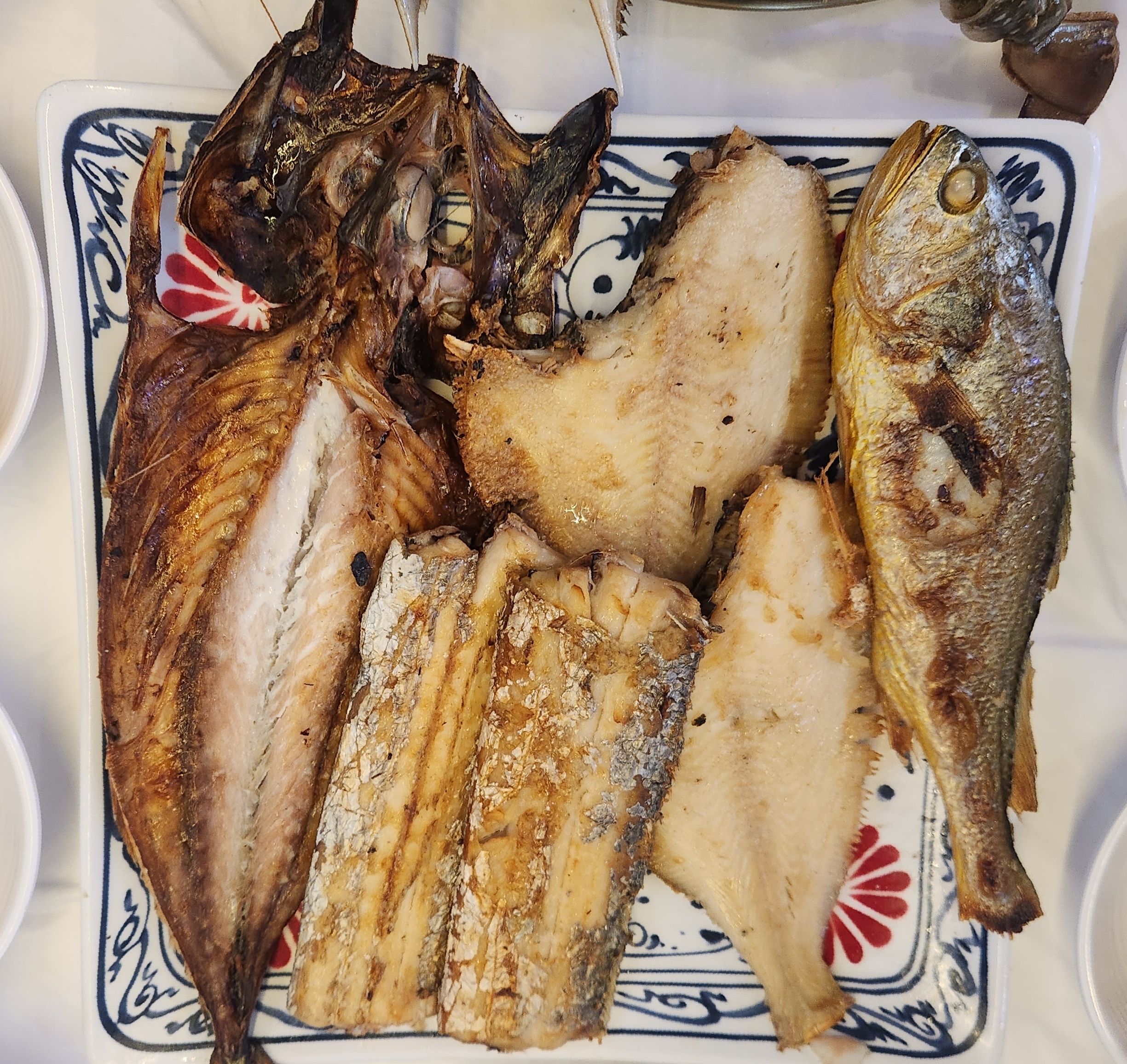 생생정보 고수의부엌 게장 맛집 위치 및 정보(여수 무한리필 게장 한상 맛집)