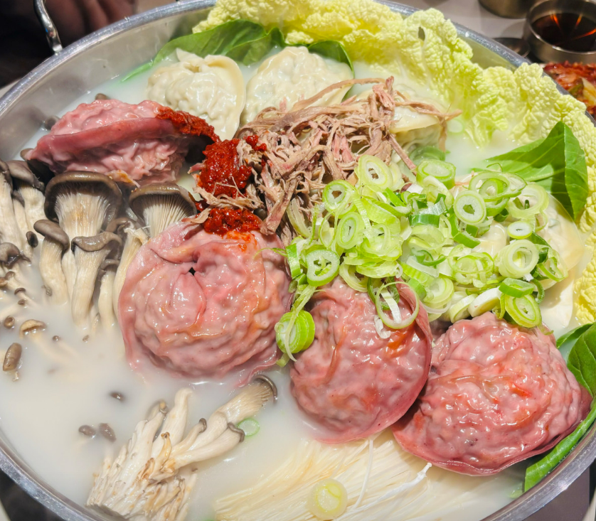 생생정보 수원 손만두 전골 맛집 정초손만두