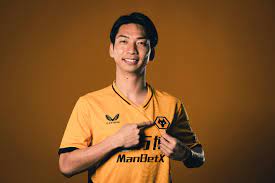 미드필더 황희찬