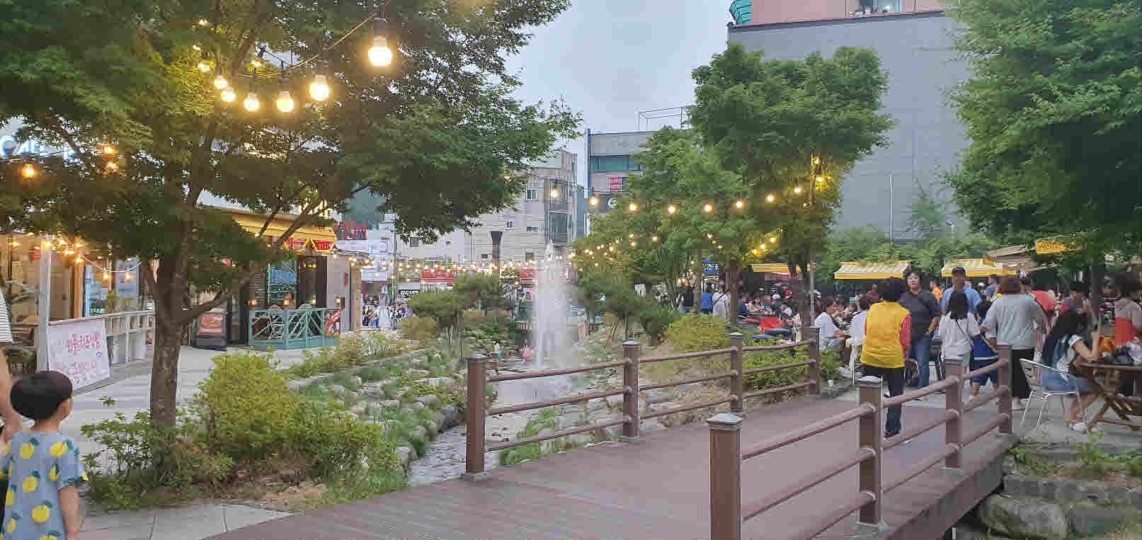 황부자 며느리 축제장 인파