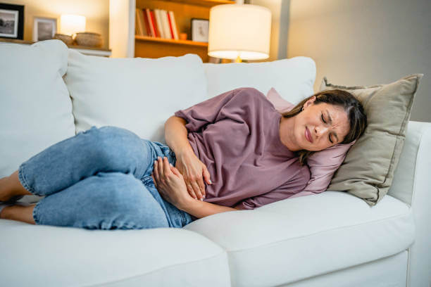 여름철 장염 증상과 예방법! 식중독과 차이는?