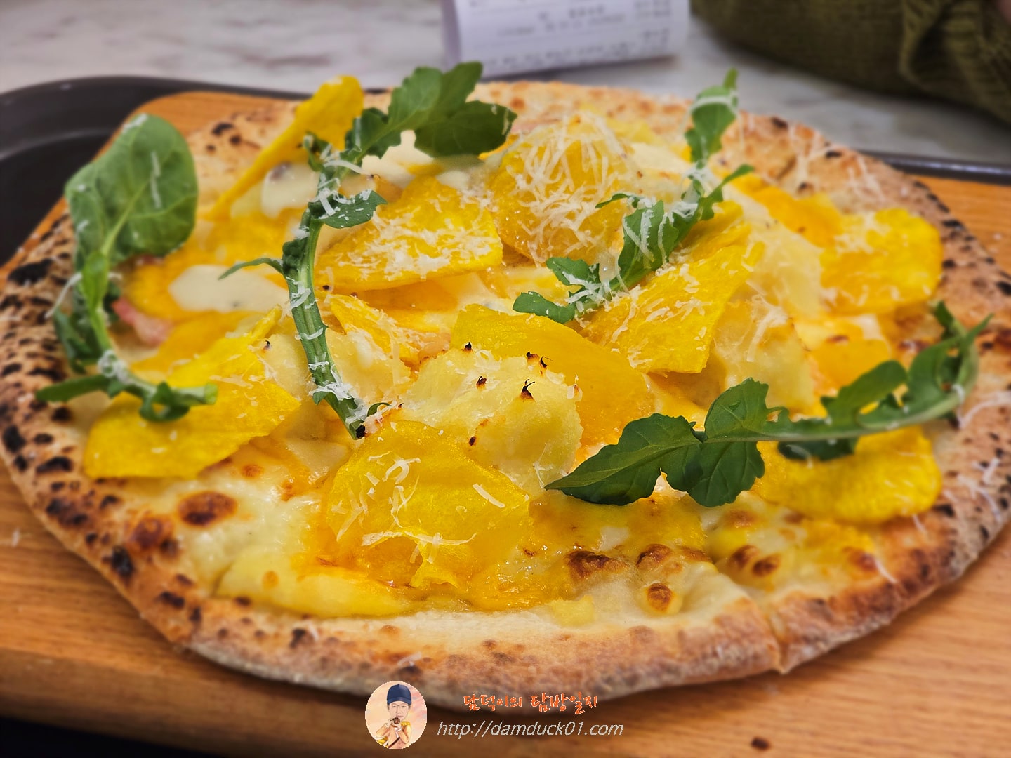 리치 골드 피자