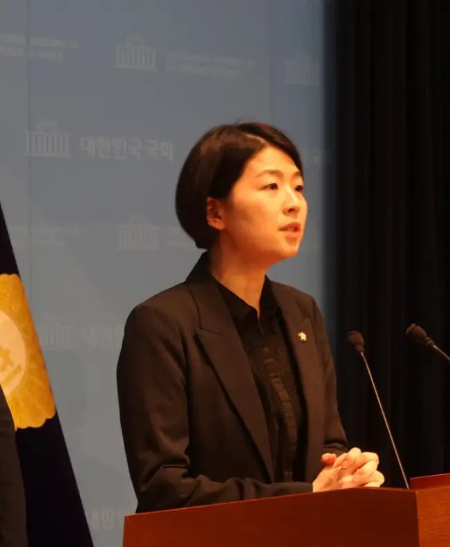한지아