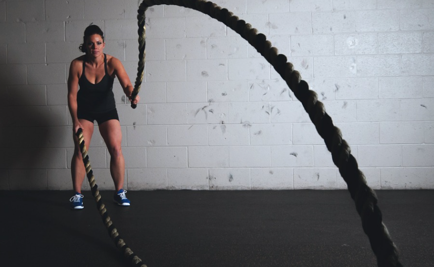 팔과 상체 균형을 위한 홈트 운동 방법