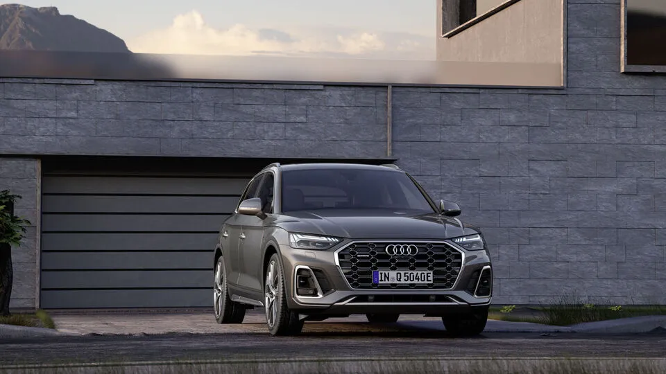 아우디 Q5 TFSI e 이미지
