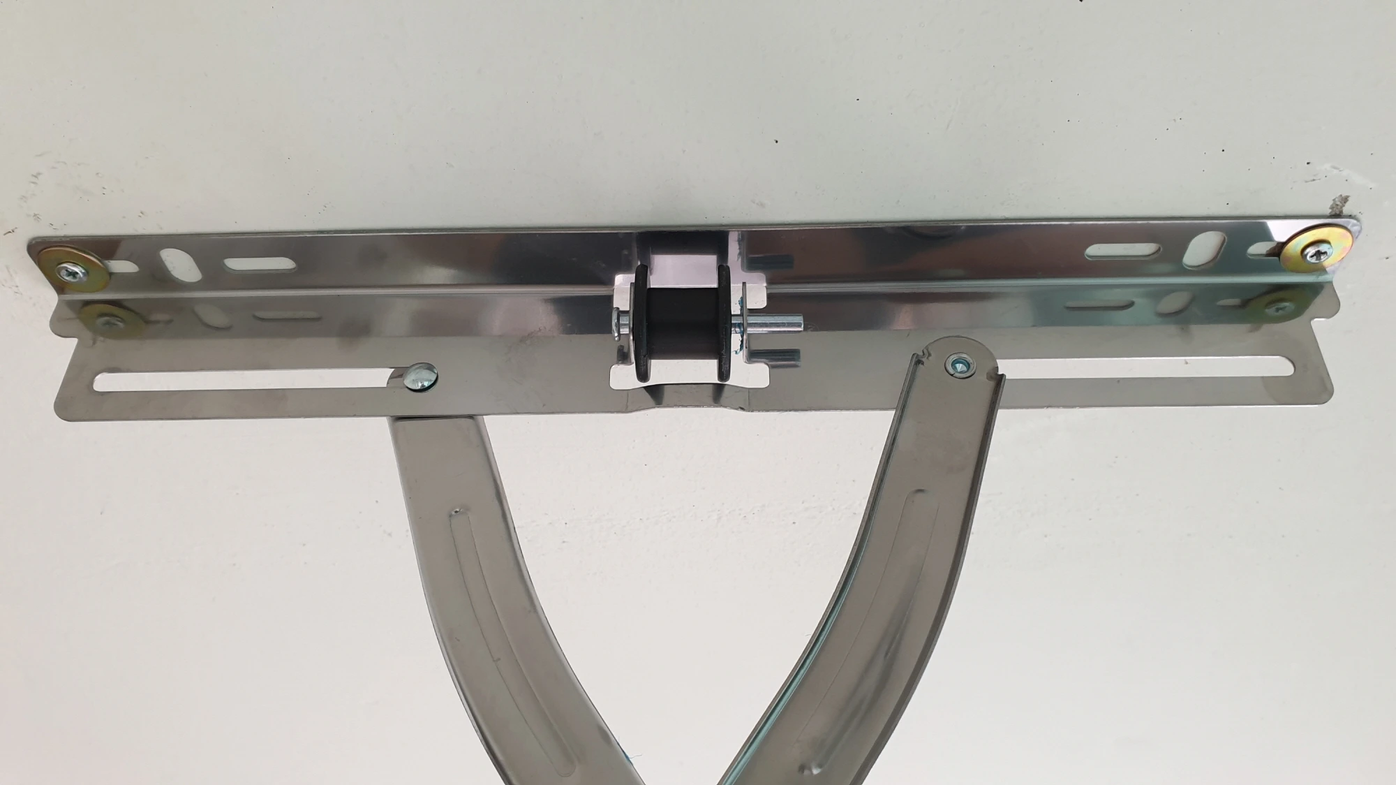 건조대 고정 볼트 위치