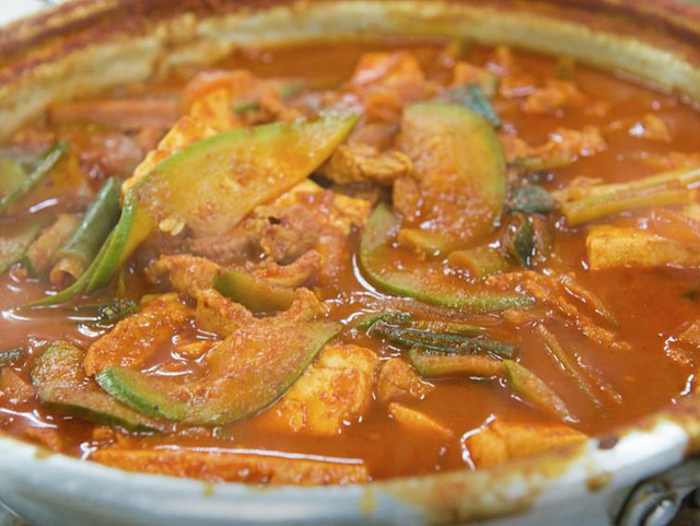 전현무계획2 광주 맛집 매운 돼지찌개 홍어 생고기 콩물 엄마네돼지찌개 해동수산 금동화로 원조두유