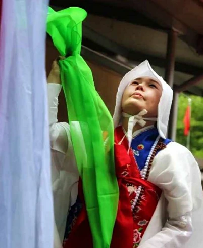 굿하는 대구 무당