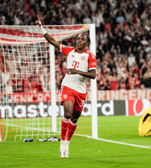 뮌헨 맨유 김민재 활약