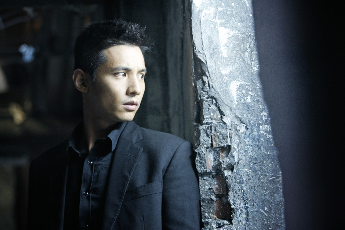 고립된 삶, 아이의 빛, 감정의 부활 — 영화 '아저씨'에 담긴 인간 회복 서사