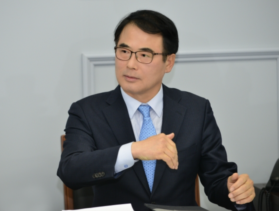 장충남 군수