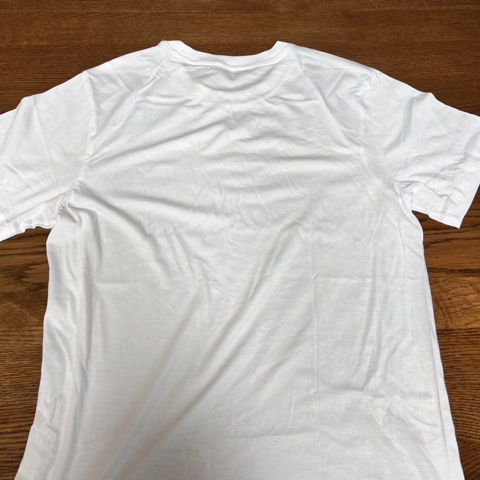 코튼 100% 라운드넥 티셔츠 뒷면