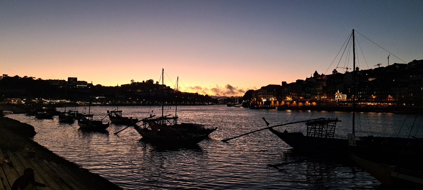 레미제라블 장 발장의 구원 이야기, 음악, 사랑과 희생