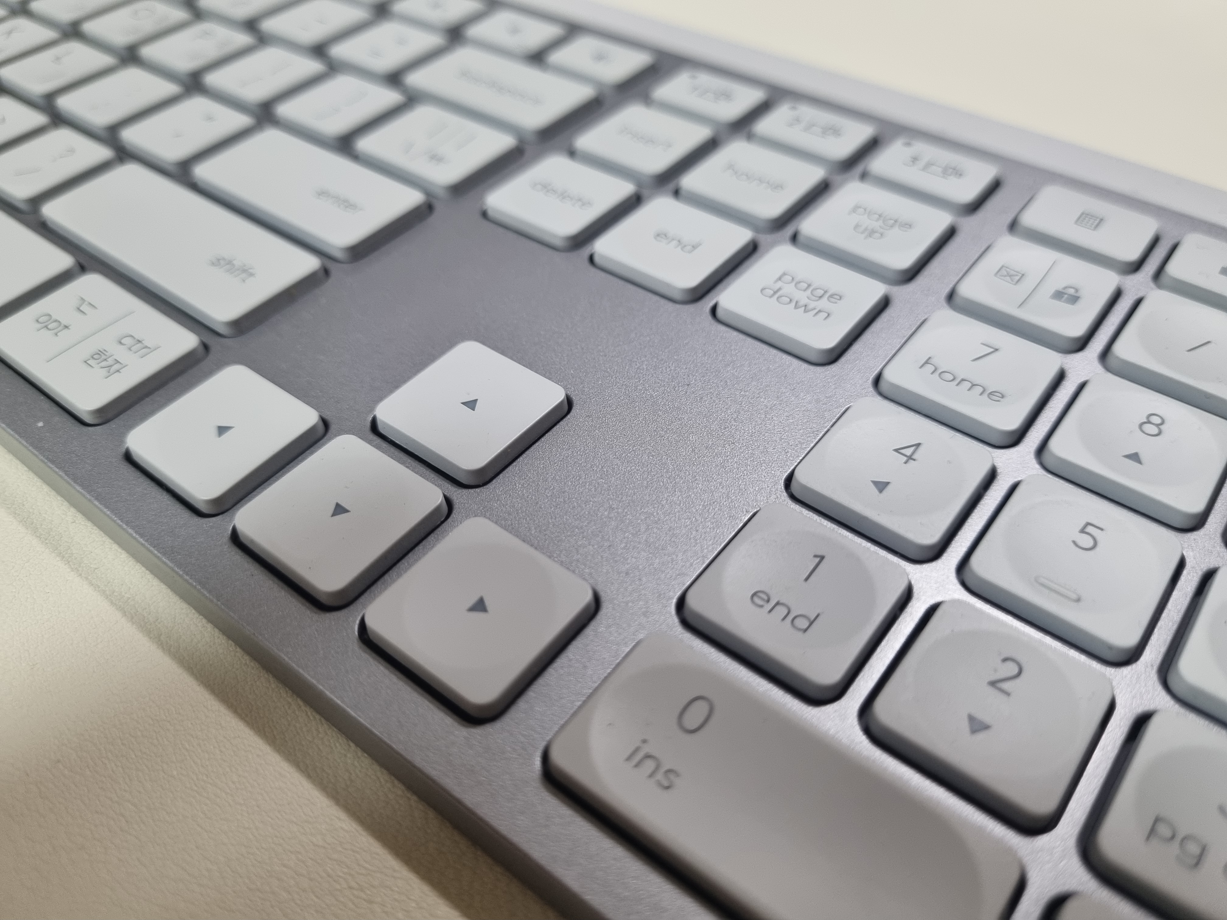 로지텍 MX Keys S 사진 1